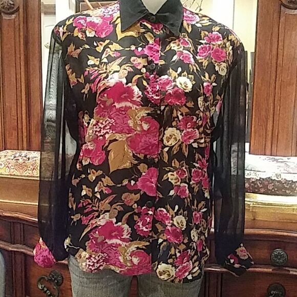 Blouse   - Picture 1 of 6